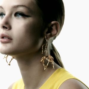 ZARA tulip flower earrings Gold NWT